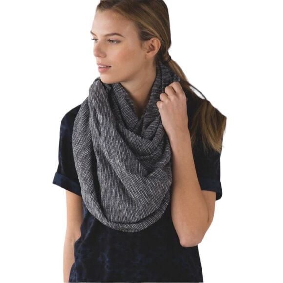 LULULEMON Vinyasa Scarf *Rulu Coco Pique Black White - Picture 1 of 8